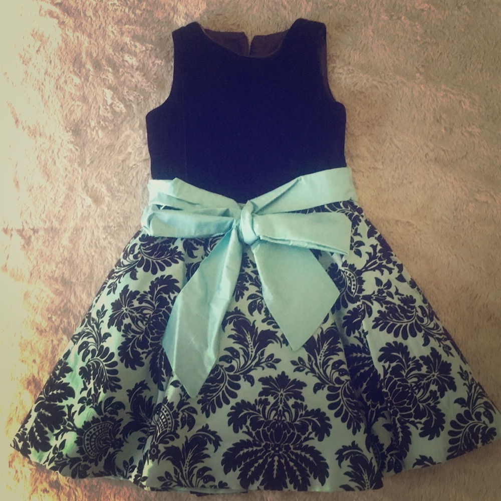 Blue and brown girls size 4-6